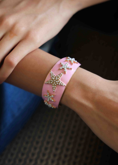 BAN18 PINK ENAMEL CUFF