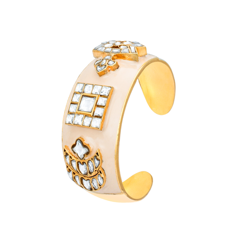 BAN19 BEIGE ENAMEL CUFF